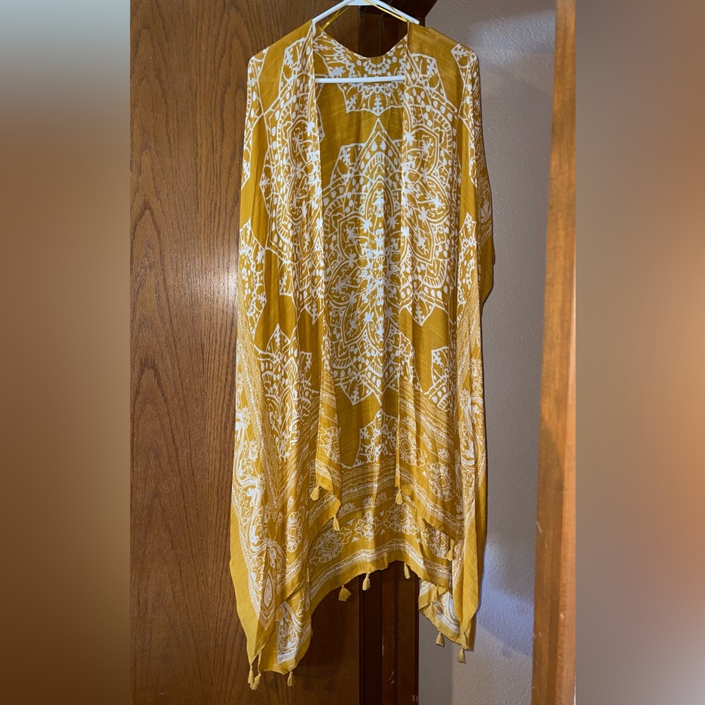 Love Stitch Boho Yellow cape Women’s One Size Fits All